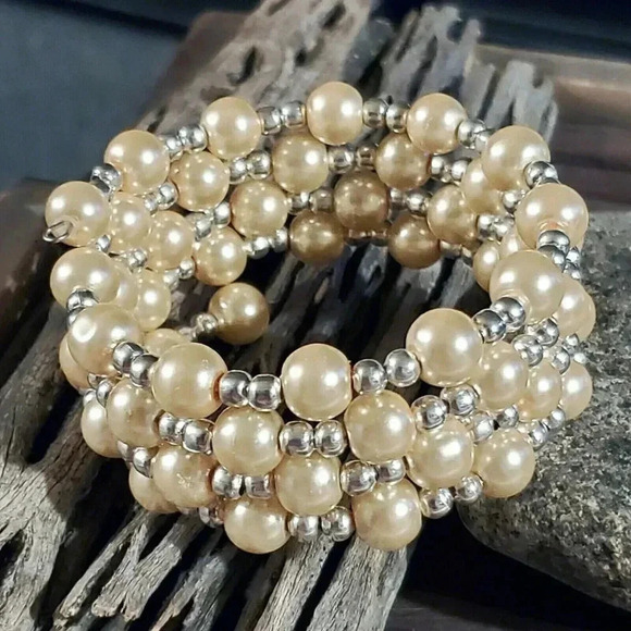 Handcrafted Champagne Beige Glass Pearl Silver Beads Wrap Bracelet - Picture 3 of 6